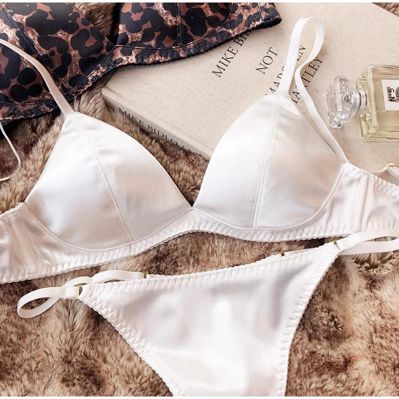 Women Sexy Underwear Triangular Cup Bra Set Small Chest Top Support Bra Comfortable Push Up Bra Breathable Seamless Underwear